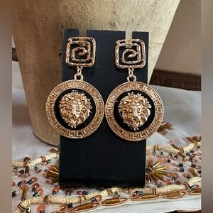 Elegant Gold and Black Lion Medallion Earrings